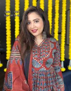 Hermosa Ropa India de Algodón Puro para Mujer, Kurti Anarkali, Kurti Completamente Amplio para Fiestas y Bodas, de Mayorista - Product Image 3