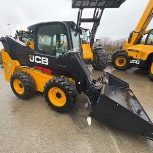 Chargeuses sur pneus JCB C270 légèrement utilisées avec moteur, capacité de charge de 1 à 3 tonnes, chargeuse sur pneus multifonction avec deux seaux - Product Image 1