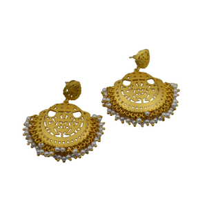 Joyería más vendida, Material de latón y pendiente de tuerca de piedra nácar chapado en oro, joyería de diseñador para mujeres y niñas - Product Image 2