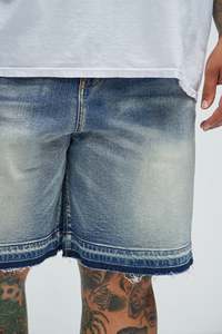 กางเกงยีนส์ขาสั้นผ้าแคนวาสสำหรับผู้ชาย สปอร์ต กันลม โพลีเอสเตอร์/คอตตอน แห้งเร็ว ระบายอากาศ เอวยางยืด แต่งขาดแบบดิสเทรส ตัดต่อผ้า - Product Image 6