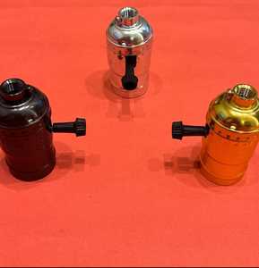 Portalámparas Edison E26 con Carcasa de Plástico, 3 Vías, Ecológico, Fácil Instalación, Perilla de Plástico Dorada - Product Image 4