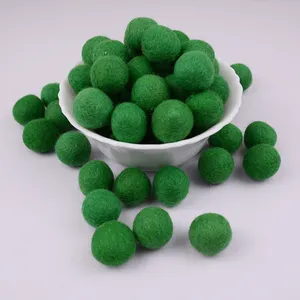 深绿色毛毡球 | 2厘米-尼泊尔制造的用于圣诞装饰和礼品的羊毛毡球