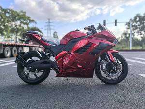 Motocicleta Eléctrica de Alto Rendimiento, Motor Central de 3000W, Velocidad Máxima de 110 km/h, Moto Deportiva con Voltaje de 72v - Product Image 4