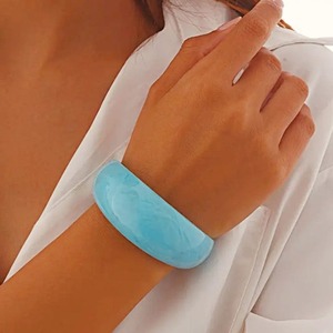 Bracelet jonc géométrique rond mince en résine minimaliste pour femmes Bracelets de rue dame moderne sur la main accessoires bijoux de mode - Product Image 3