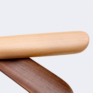 แตรรองเท้าไม้ยาวพร้อมวัสดุโลหะสำหรับใช้ในครัวเรือนและโรงแรม - Product Image 5