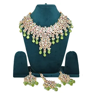 Ensemble de bijoux de mariée élégant en Kundan, collier de mariage plaqué or exquis pour occasions spéciales, bijoux raffinés - Product Image 4