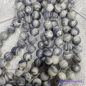 Perles d'ambre synthétique écologiques en gros pour la fabrication de bijoux d'Halloween, provenance Inde - Product Image 5