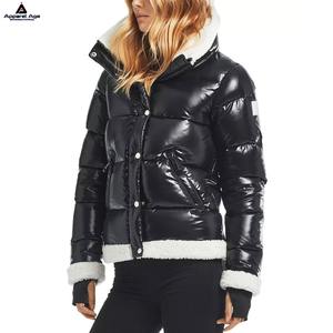 Nueva moda 100% telas de nailon para mujer, chaquetas Premium, chaqueta acolchada con capucha, chaqueta acolchada para mujer con piel - Product Image 4