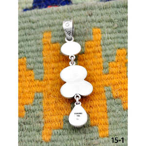 Colgante de Plata de Ley y Turquesa Blanca Estilo Suroeste, Diseño Étnico con Tecnología de Engaste en Bisel - Product Image 4