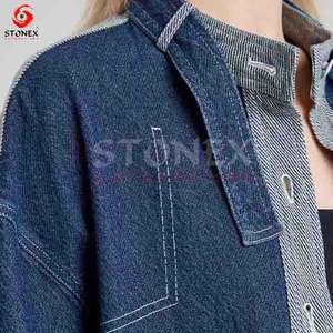 Chaquetas de mezclilla recortadas de retazos en contraste de 2 colores con cuello abotonado estilo novio para mujer personalizadas - Product Image 3