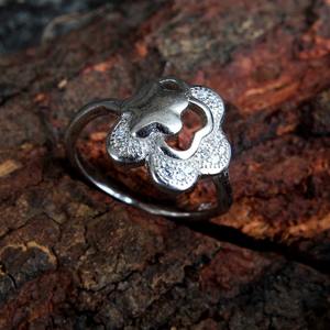 925 Solid <b>Silver</b> Floral Ring for Women Popular Art Deco Design with <b>White</b> Topaz Rhodium Plating for Weddings <b>and</b> Parties - Product Image 3