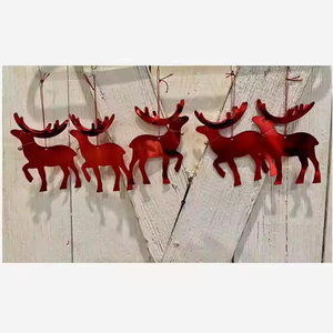 Adornos de primavera Diseño de Reno rojo de metal Decoración navideña colgante 2025 Adornos de Reno disponibles a los precios más baratos - Product Image 1