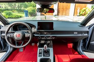 Voiture d'occasion 2024 haut de gamme ultra-luxe, berline hot hatch, atmosphérique, automatique, 7 places, caractéristiques optimisées pour la piste, prête à être expédiée - Product Image 5