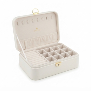 Boîte à bijoux rectangulaire double couche en cuir PU, design moderne, multifonction, avec fermeture à clé, prix d'usine en gros - Product Image 1