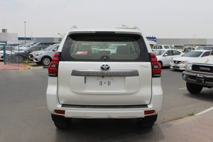 <span class=keywords><strong>TOYOTA</strong></span> <span class=keywords><strong>PRADO</strong></span> 2.7L GASOLINA SUV 4WD <span class=keywords><strong>2023</strong></span> BLANCO, Usado en Perfectas Condiciones, Listo para Enviar a Todo el Mundo - Product Image 5