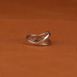 Anillo de compromiso de platino Pera y corte redondo Diamantes cultivados en laboratorio Piedras de acento glamorosas Anillo de diamantes cultivados en laboratorio - Product Image 4