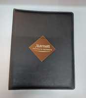 Porte-menu en cuir PU format A4 personnalisé pour restaurant, avec clip, logo personnalisé, design moderne, toutes couleurs, certifié ISO9001, MOQ 25 M&Z