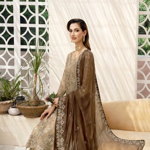 Costumes de créateurs pakistanais en mousseline de soie pour femmes Ramsha Vol A-9 Salwar Kameez & Indian Kurta Set Broderie lourde pour vêtements de fête de luxe - Product Image 2