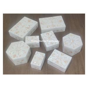 Caja de incrustaciones de mármol con diseño clásico hecho a mano totalmente producto con arte de flores florales de nácar para caja de almacenamiento de joyas - Product Image 1