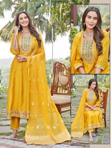 Kurti élégant Vetican Ghera avec ensemble de dupatta Banarasi pour tenue traditionnelle pour femmes, vêtements de célébration festive - Product Image 4
