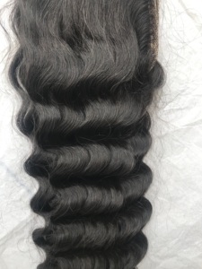 Meilleure Offre d'Entreprise : Cheveux Humains Brésiliens 100% Vierges, Cuticules Alignées, Dentelle Transparente 4x4, Ondulations Naturelles 20 pouces, Ondulations Profondes Souples, Vente en Gros - Product Image 5