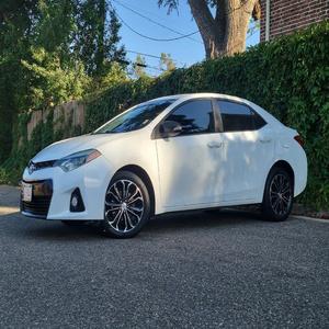 2015 Toyota Corolla con caja de cambios automática Asientos de cuero Cámara trasera R17 Ruedas de aleación Dirección izquierda - Product Image 1