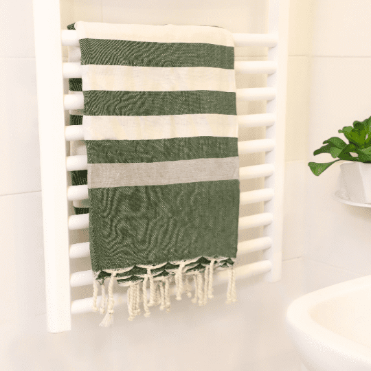 สีเขียว