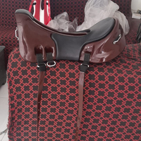 Nuevo Sillín Inglés 2025 Hecho a Mano en Cuero Genuino de Alta Comodidad, Duradero y Ligero para Montar a Caballo, Productos de India