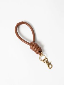 พวงกุญแจหนังสีดำสำหรับคนรักพวงกุญแจที่ต้องการหนังเม็ดเต็มรูปแบบด้วยโครงสร้างหมุดที่แข็งแกร่งและทนทาน - Product Image 4