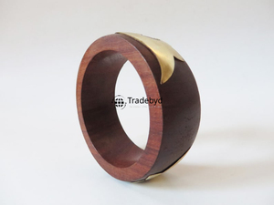 Brazaletes de madera hechos a mano para mujer en estilo natural Joyería de moda ecológica de Tradebyd - Product Image 4