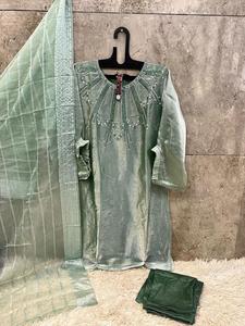 Ropa de boda de diseñador Premium Trending Heavy Crush con bordado Salwar Suit Mujer Fabricante de moda - Product Image 5