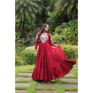 RADHE EXPORTS Vestido de Fiesta de Secado Rápido Estilo Moderno con Estampado en Relieve de Rayón Marrón Indio/Pakistaní para Mujer - Product Image 1