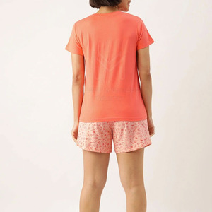 Vente en gros 2024 Ensemble de shorts décontractés pour femmes Logo personnalisable imprimé sur manches courtes 100% coton pour les sports d'hiver Motif solide - Product Image 3