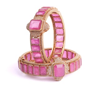 Brazalete Individual de Plata 925 con Gema Rosa en Forma de Gajaah, con Halo de Rubí y Diamantes, Estilo Moderno para Mujer - Product Image 3