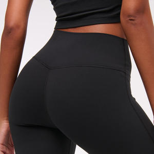 ชุดออกกำลังกายผู้หญิงพร้อมโลโก้แบบกำหนดเอง กางเกงโยคะเอวสูงยกกระชับสะโพก สำหรับวิ่ง เล่นกีฬา ฟิตเนส และโยคะ - Product Image 5