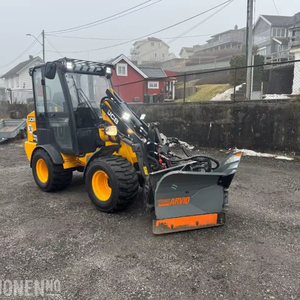 รถตักล้อยางแบบสกิดสเตียร์ ปี 2024 JCB 403 สภาพดี พร้อมใช้งาน พร้อมชิ้นส่วนเครื่องยนต์หลัก รถตักหน้าพร้อมลูกปืน - Product Image 2