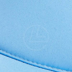 Chapeau de camionneur de couleur audacieuse avec ajustement Snapback et logo de point surélevé Chapeau de camionneur à 5 panneaux avec logo sérigraphié et facture incurvée - Product Image 5