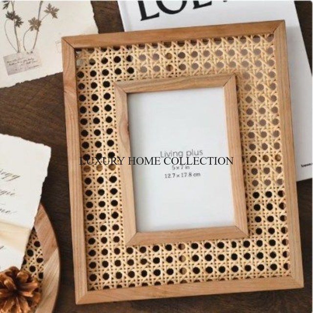 Vintage-style Decorative Wooden Photo Frame with Floral Engravings Aged Finished Ideal for Romantic or Nostalgic Decor Themes