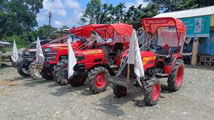 Usado MINI Mahindra 215 50HP Crawler Tractor 4WD Gear Drive Caja de cambios Motor Bomba Componentes Esenciales - Product Image 5