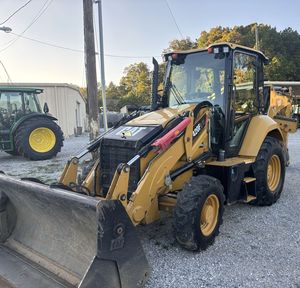 Chargeuse-pelleteuse Caterpillar CAT420F d'occasion de haute qualité, moteur CAT, modèle 2024, capacité de charge nominale de 7 tonnes, pompe à engrenages haute efficacité - Product Image 1