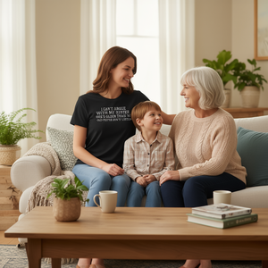 T-shirt promozionale anti-età: Non posso arguire che lei è più grande di me - Product Image 3