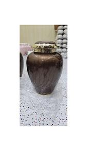 Urna Funeraria Americana de Latón de Primera Calidad para Cenizas de Adultos, Capacidad de 220 Pulgadas Cúbicas, Diseños Personalizables Hechos a Mano, Decorativa - Product Image 2