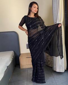 Sari Georgette tradicional de diseñador para mujer bordado con lentejuelas para fiesta de boda en estilo pakistaní hecho de seda - Product Image 2