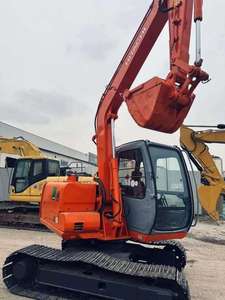 La machine d'excavatrice Hitachi EX60 utilisée avec des composants de base à bas prix comprend un accessoire de godet de pompe à moteur - Product Image 3