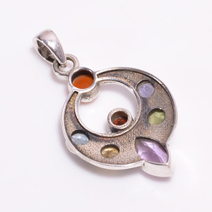 Vente en gros de pendentifs classiques à 7 chakras en argent sterling 925 bijoux à la mode avec pierres précieuses mélangées pour cadeaux de fête - Product Image 2