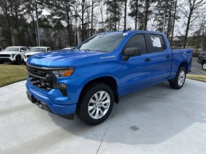 Chevrolet Silverado 1500 Custom 2025 d'occasion en excellent état - Product Image 3