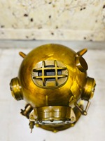 Casque de plongée vintage en laiton antique brun, objet décoratif |   Casque de plongée antique pour les profondeurs marines