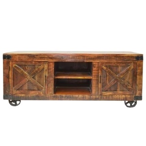 Meuble TV en bois massif de style ferme Centre de divertissement rustique avec 2 portes 4 roues TV Media Console Table Étagères de rangement - Product Image 1