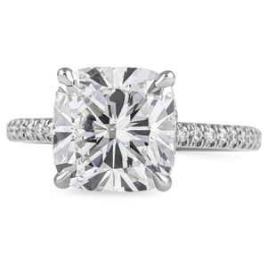 Bague enveloppante élégante avec diamant de laboratoire taille coussin de 4 carats certifié IGI – Collection de bagues en diamant - Product Image 1