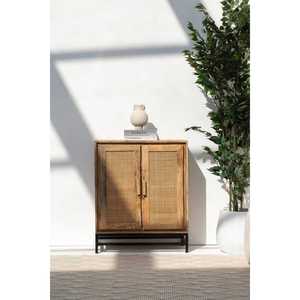 Buffet/armoire en rotin à deux portes - Product Image 1